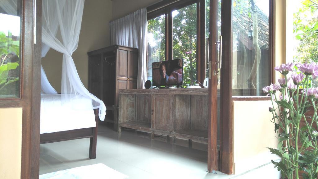 Griya Sriwedari Hotel Убуд Екстериор снимка