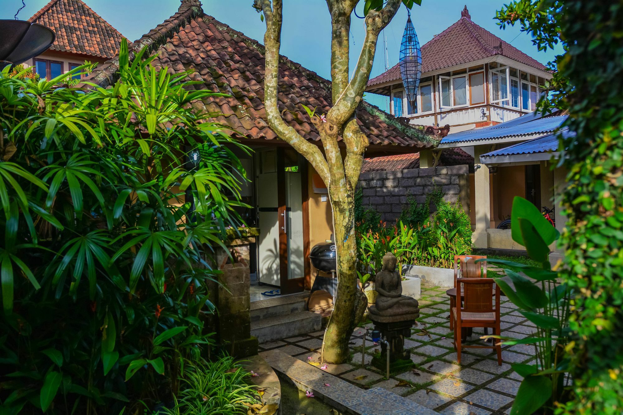 Griya Sriwedari Hotel Убуд Екстериор снимка